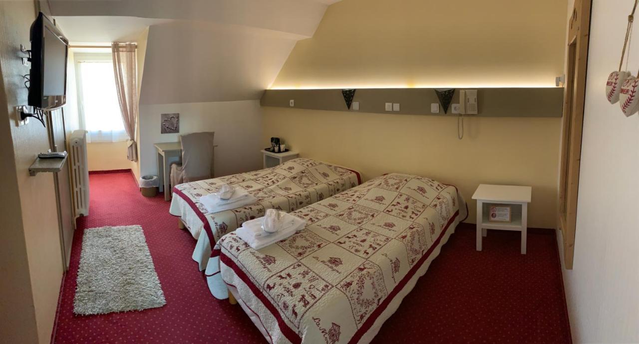 Hotel Le Dauphin Villard-de-Lans Exteriör bild