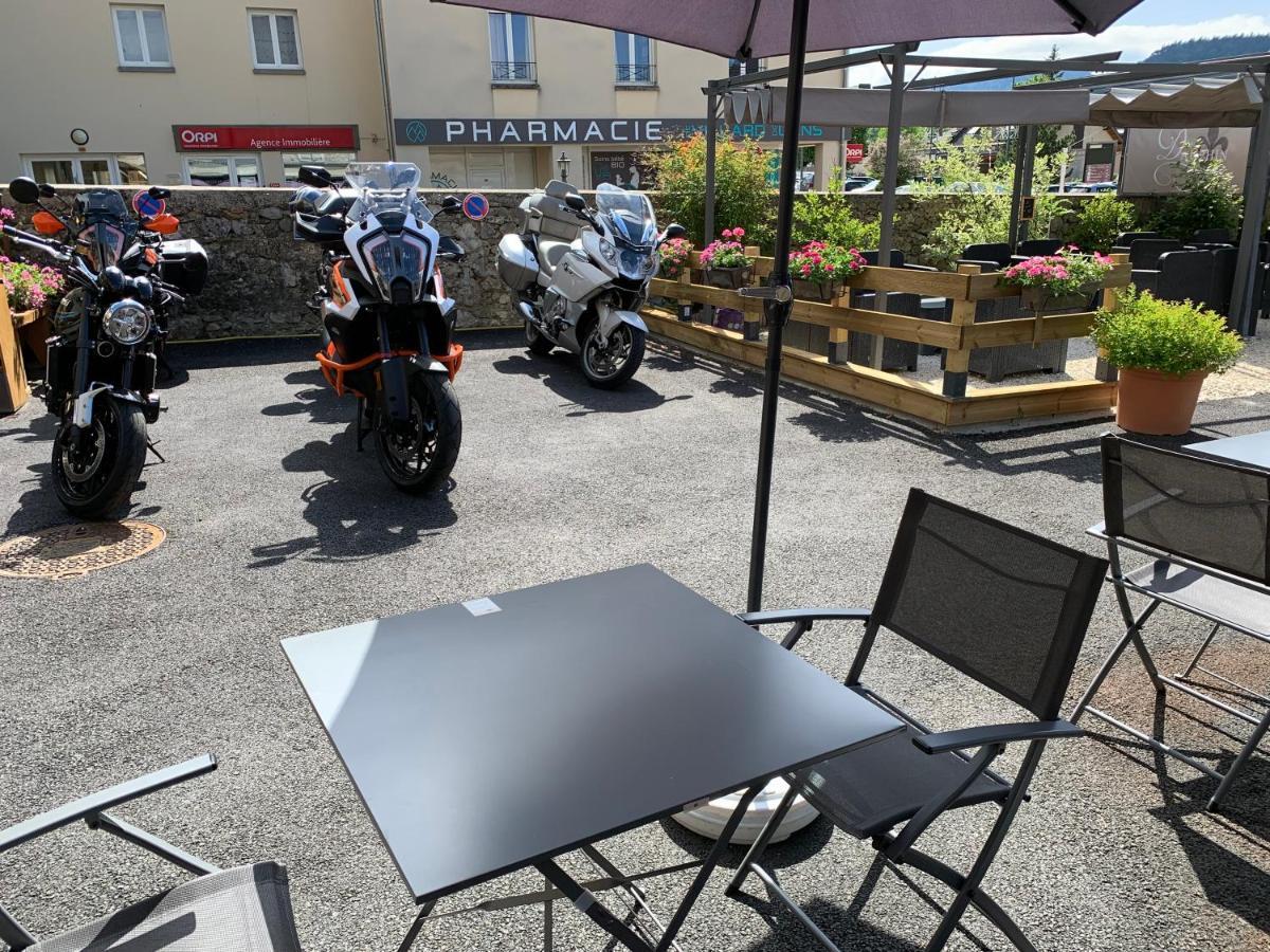 Hotel Le Dauphin Villard-de-Lans Exteriör bild